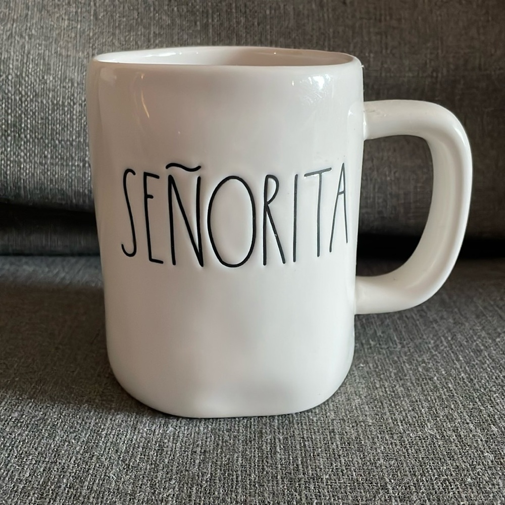 Rae Dunn Señorita Mug